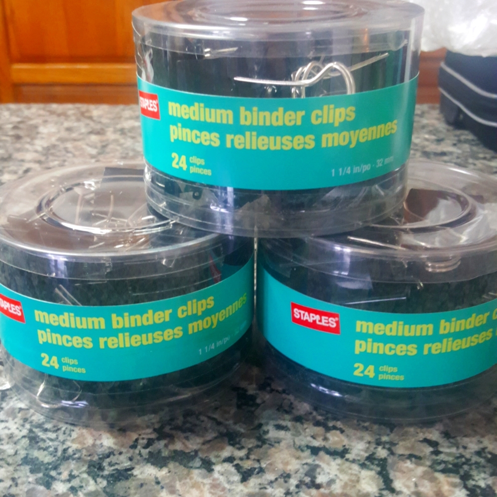 Staples medium binder clips 24 count lot of 3 total of 72 clips new in box